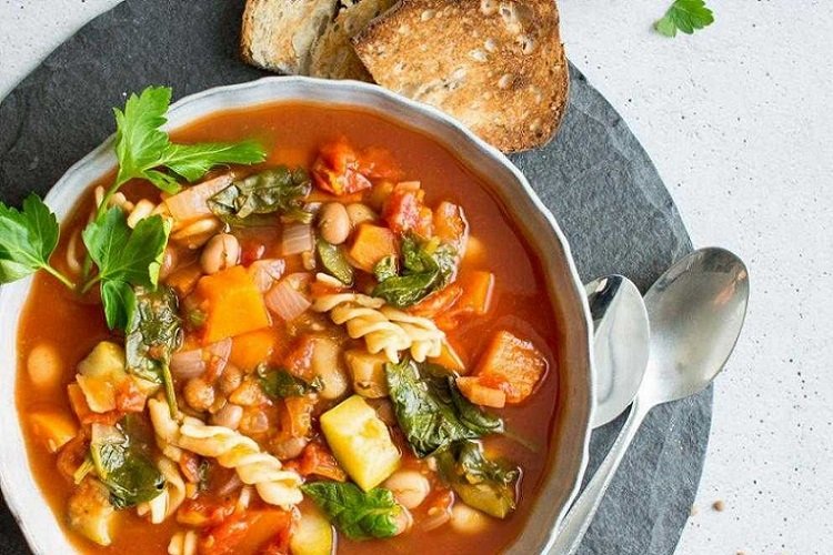 Минестроне с бобами