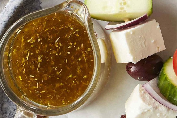 Луковая заправка для греческого салата