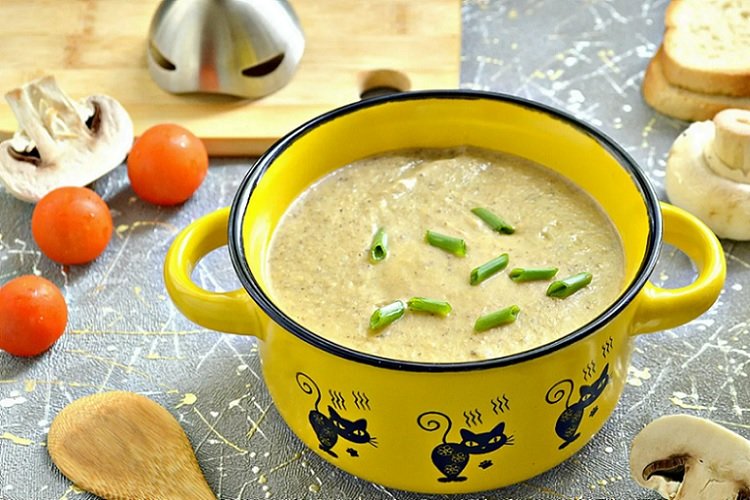 Крем-суп из шампиньонов с плавленым сыром