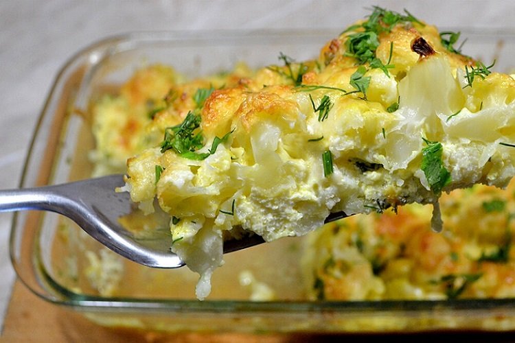 Запеканка из цветной капусты и картофеля