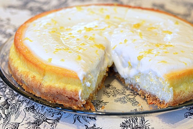 Ватрушка с творогом и белковым кремом