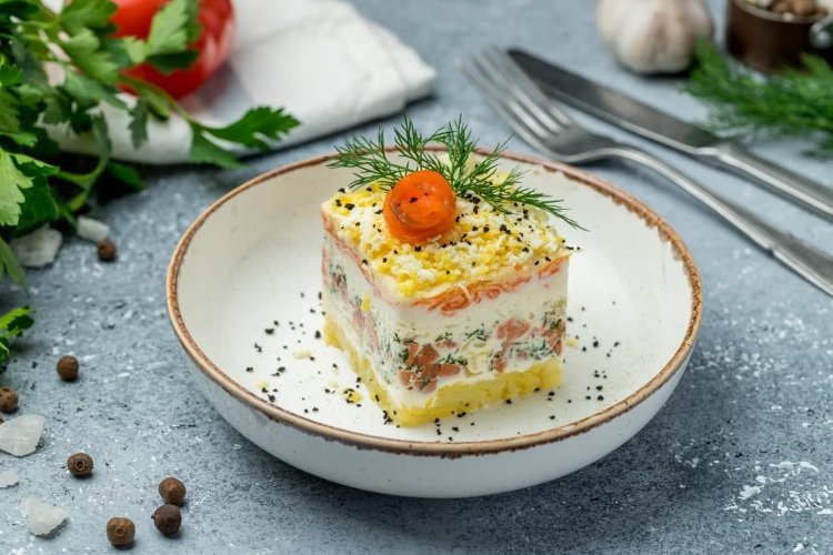 20 слоеных салатов к празднику и на каждый день