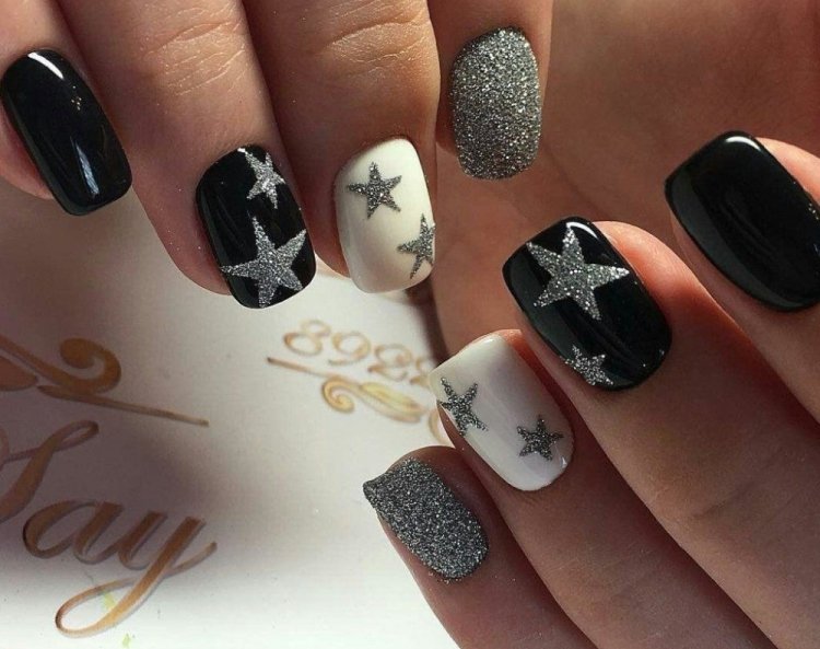 Черный, белый и серебряный