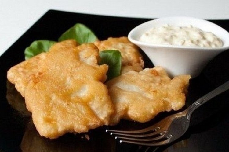 Пряный кляр для рыбы из майонеза и яиц