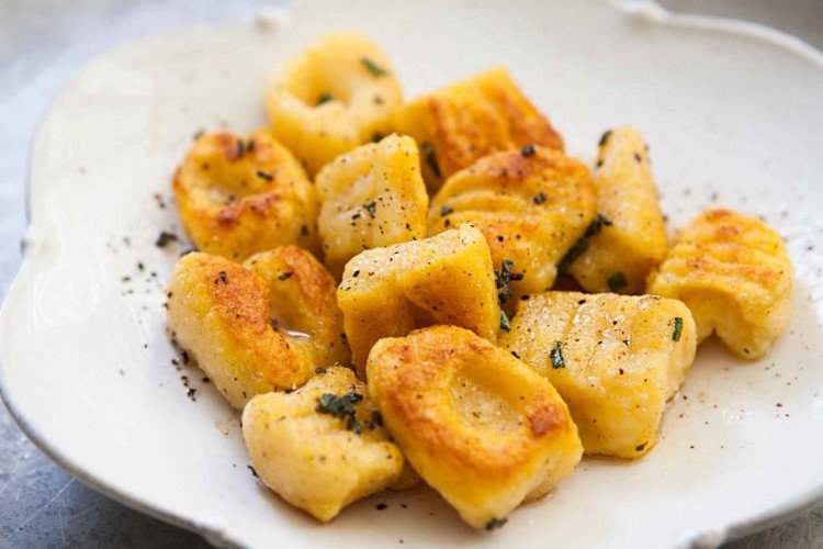 Ньокки из баклажанов и гречневой муки