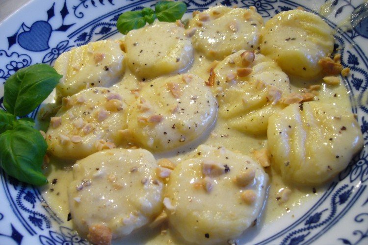 Картофельно-гречневые ньокки с чесноком