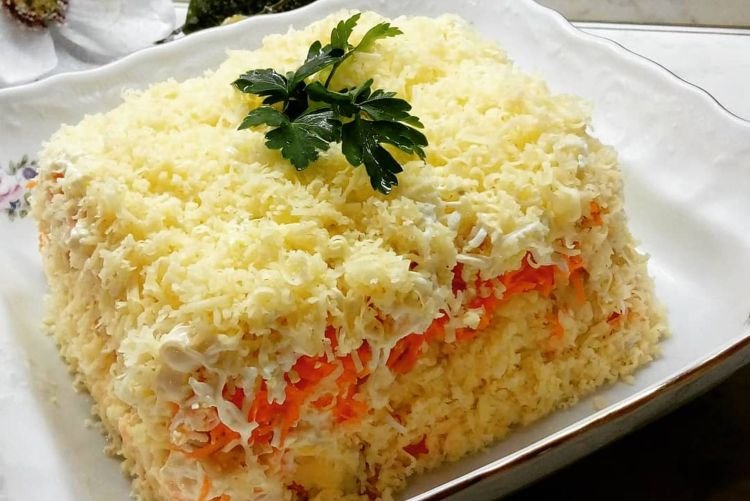 Слоеный салат «Французский»