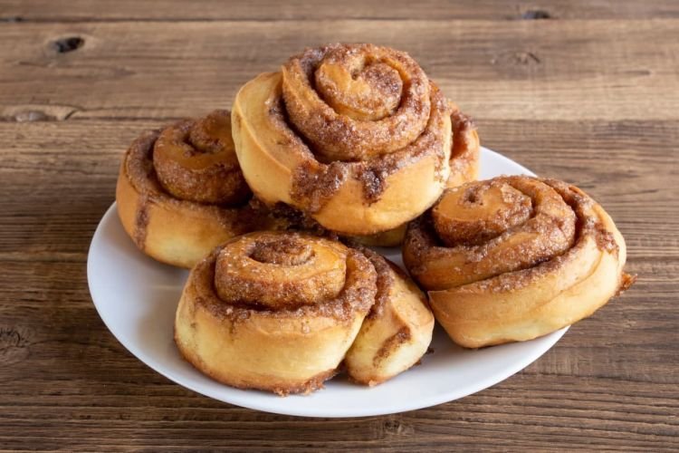 20 рецептов булочек с корицей, которые стоит приготовить