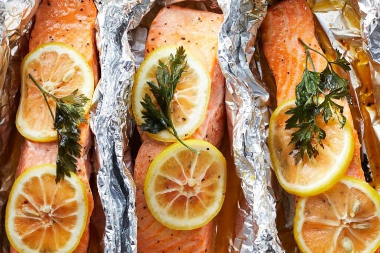 Семга с лимоном и базиликом в духовке