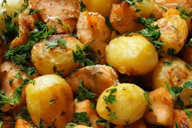 Семга с картошкой в духовке