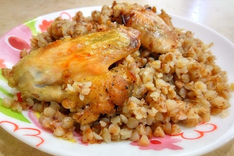 Гречка, запеченная с курицей в духовке