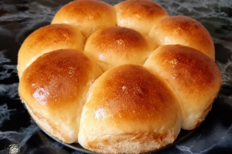 Молочные булочки на сухих дрожжах