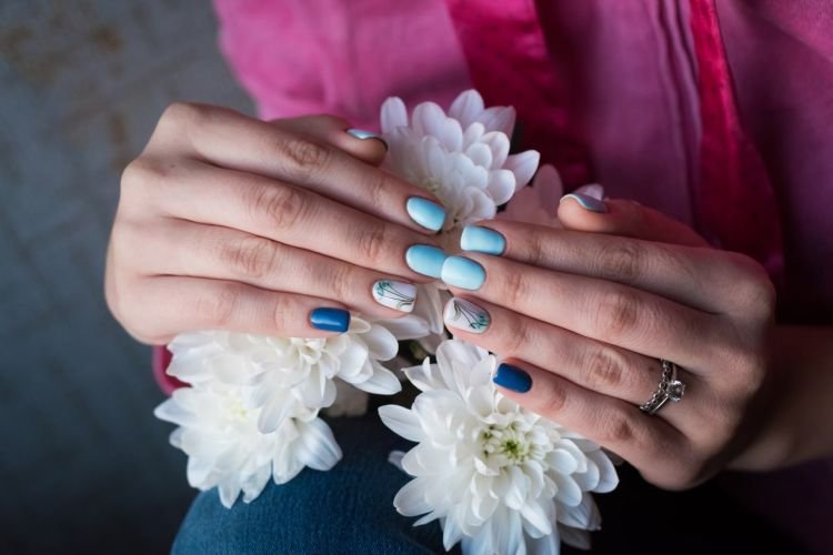Весенний маникюр 2022: модные тренды и красивые идеи (50 фото)