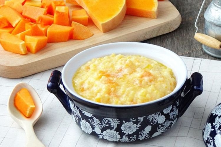 Кукурузная каша с тыквой