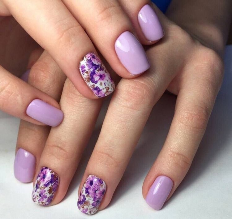 Сиреневый весенний маникюр