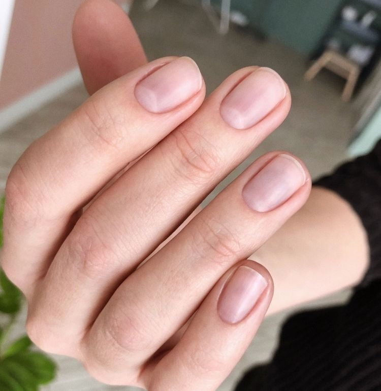 Маникюр без покрытия