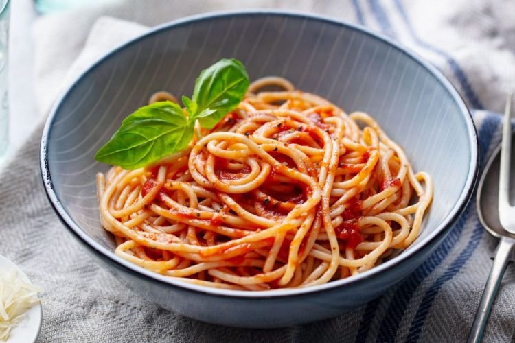 Паста с томатным соусом