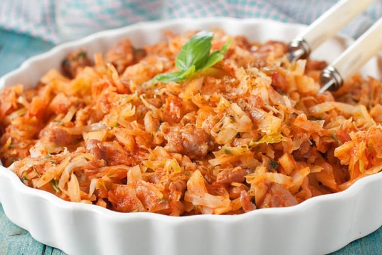 Тушеная капуста с мясом