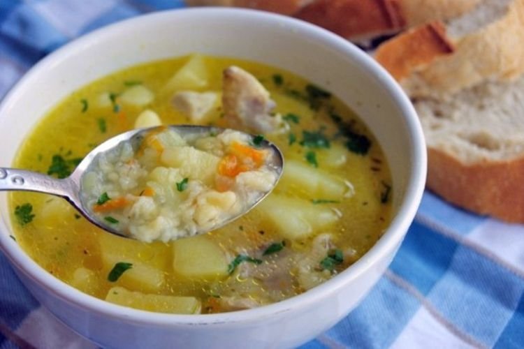 Куриный суп с мучной затиркой