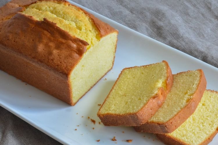 Кекс без яиц и молока