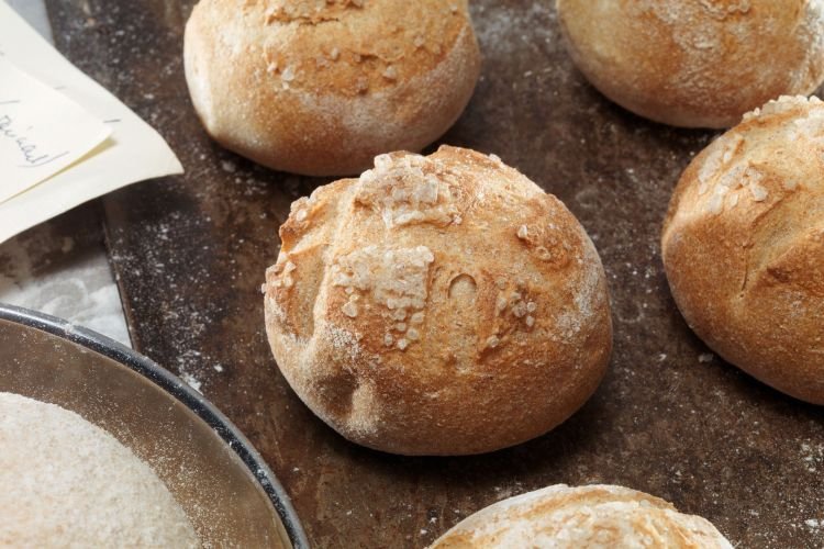 Ржаные булочки на сухих дрожжах