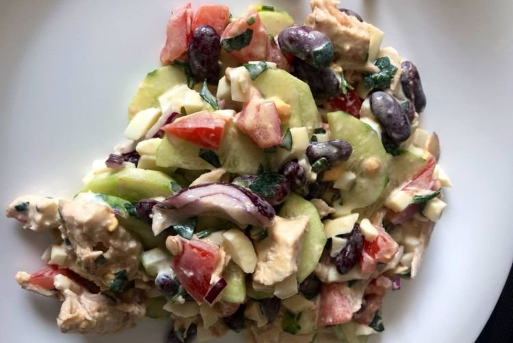 Салат с красной фасолью