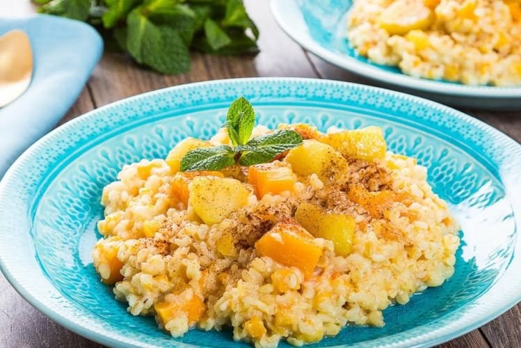 Каша из булгура с тыквой на молоке