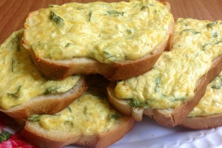 Горячие бутерброды с творогом