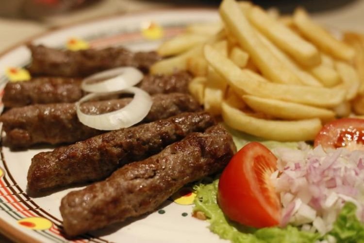 Югославские чевапчичи