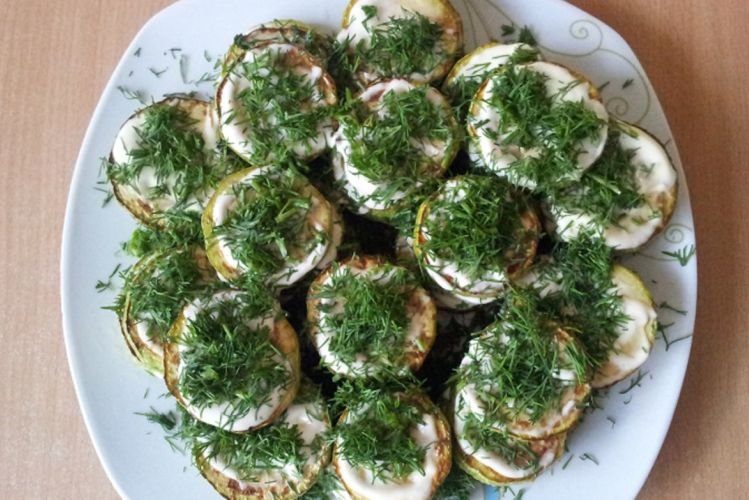 Жареные кабачки с майонезом