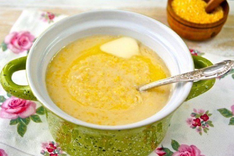 Кукурузная каша на молоке