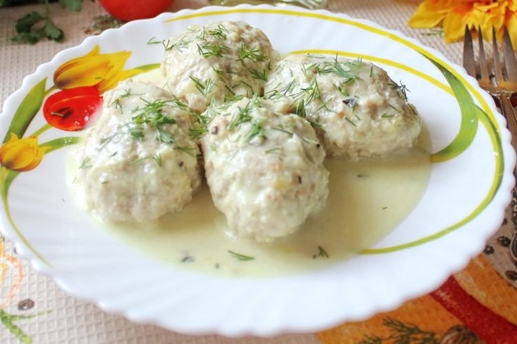 Ленивые голубцы со сметаной в духовке