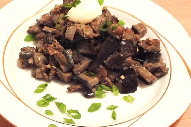 Жареные баклажаны с грибами