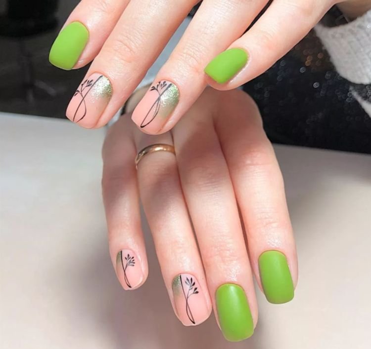 Зеленый летний маникюр