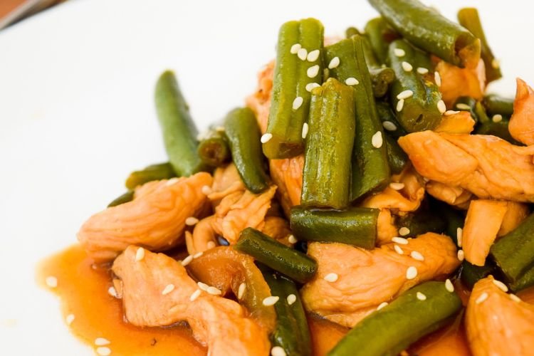 Индейка с кабачками и стручковой фасолью