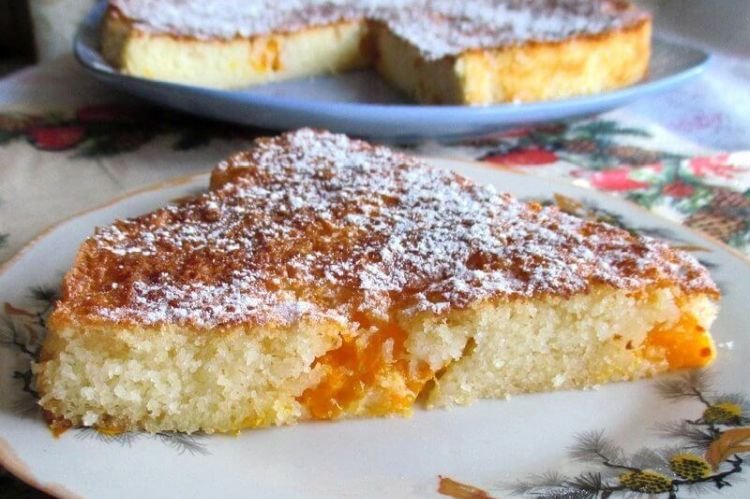 Творожный манник с курагой