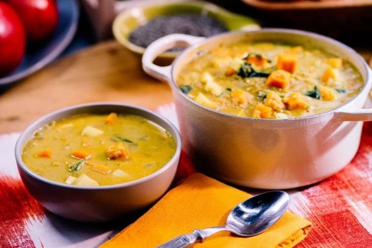 Легкий овощной суп с бататом