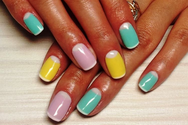 Френч на цветной базе