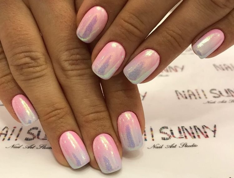 Градиентный маникюр с втиркой