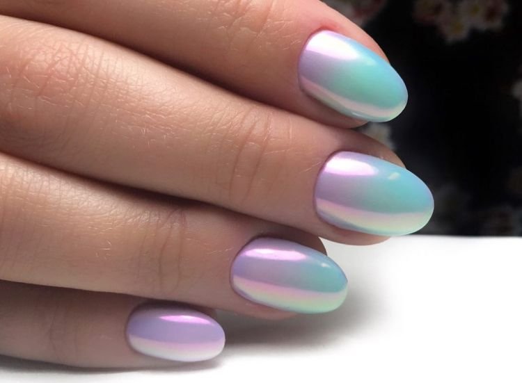 Градиентный маникюр с втиркой