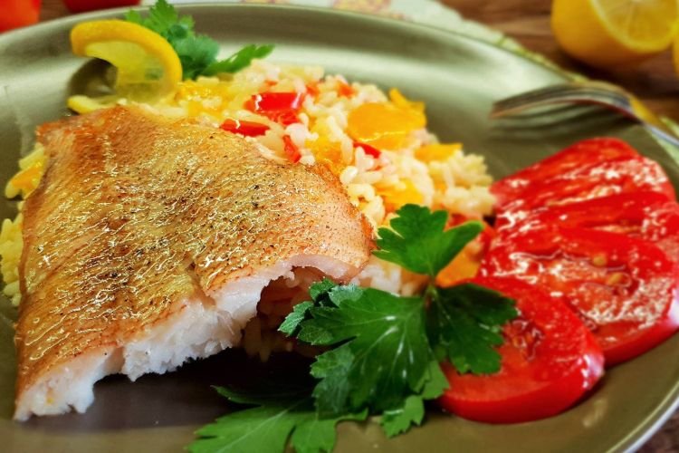 Морской окунь в майонезе