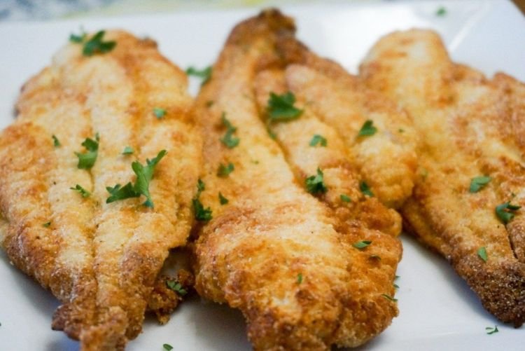 Зубатка в кляре и панировочных сухарях