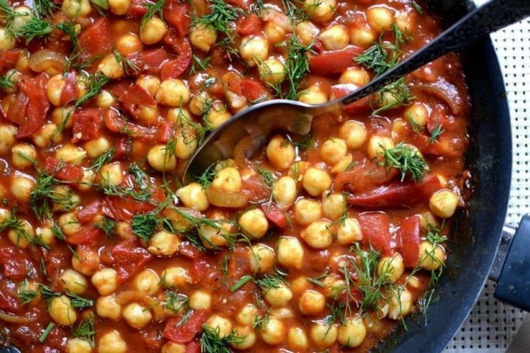 Нут в томате
