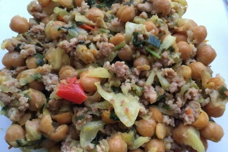 Нут с мясным фаршем