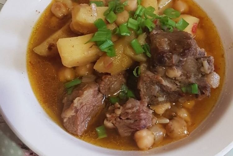 Бозбаш с нутом