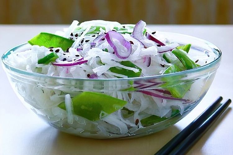 Японский салат из дайкона