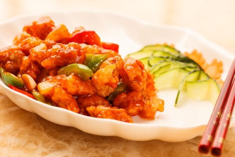 Пангасиус в кисло-сладком соусе