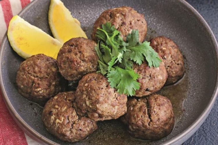 Кюфта из телятины с аджикой