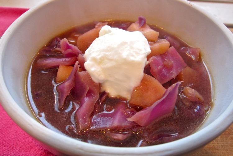 Щи из фиолетовой капусты