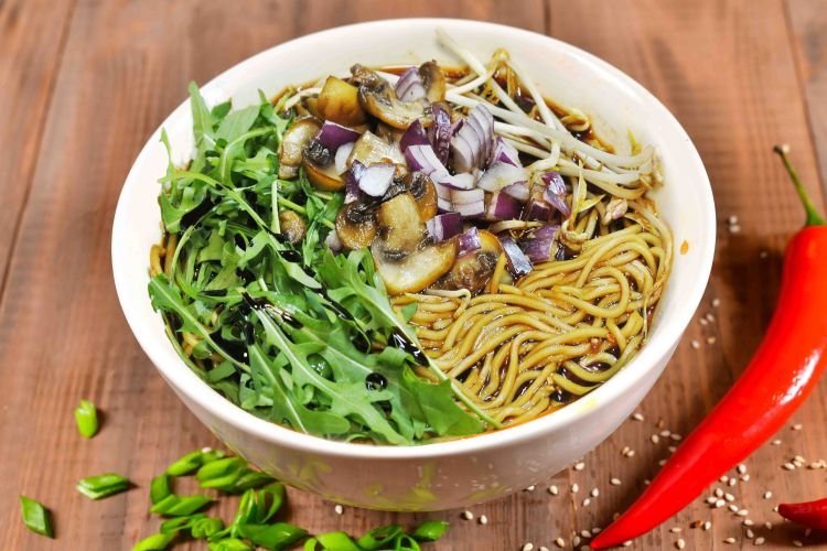 Рамен с шампиньонами